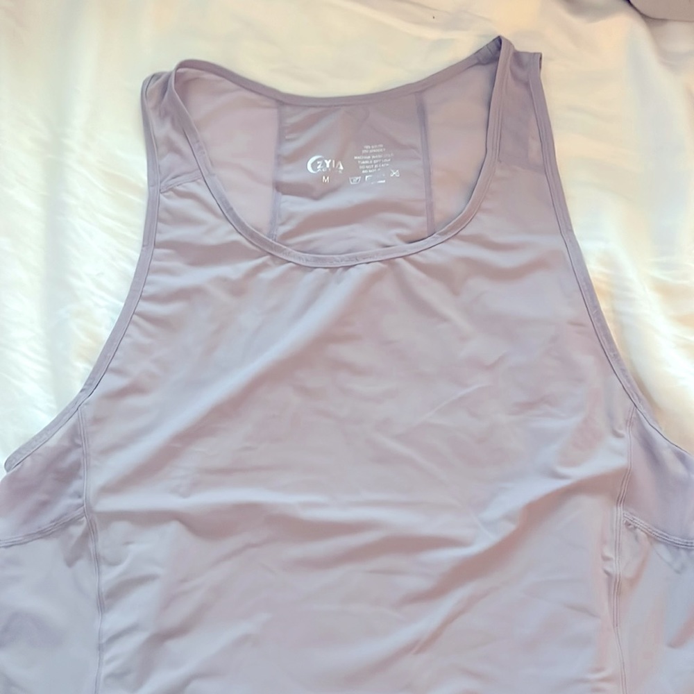 Zyia light mesh Tank